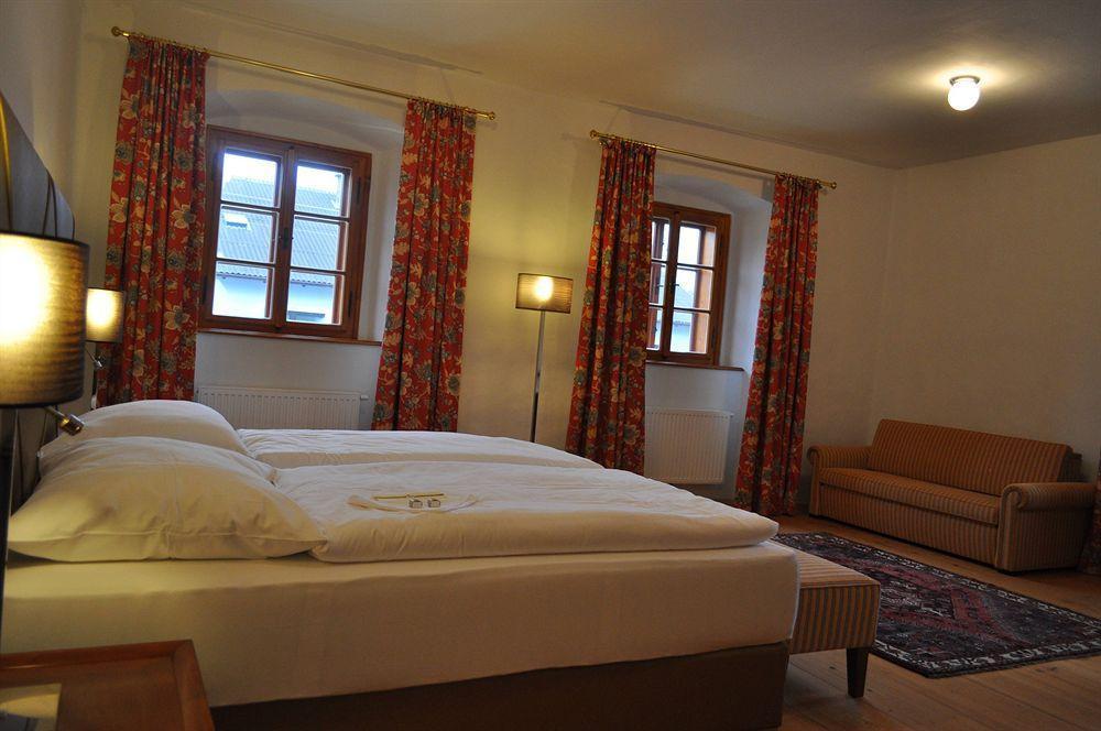 Schlosshotel Mailberg Екстериор снимка