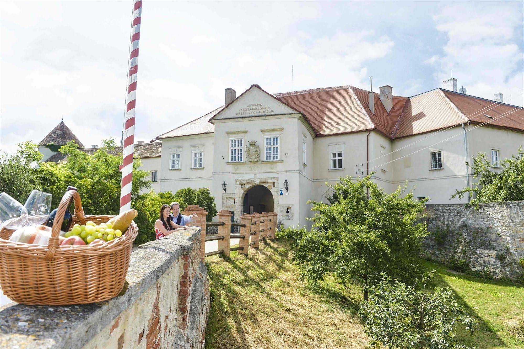 Schlosshotel Mailberg Екстериор снимка